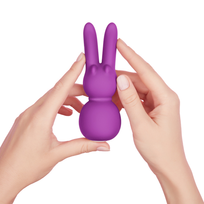 STUBBY_2_PURPLE_PACKSHOT_HANDS_1