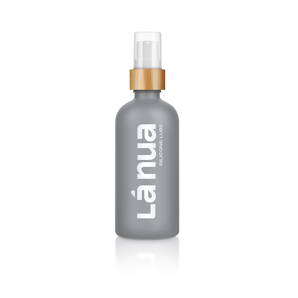 La-Nua-Silicone-Lubricant-100ml-With-Reflection